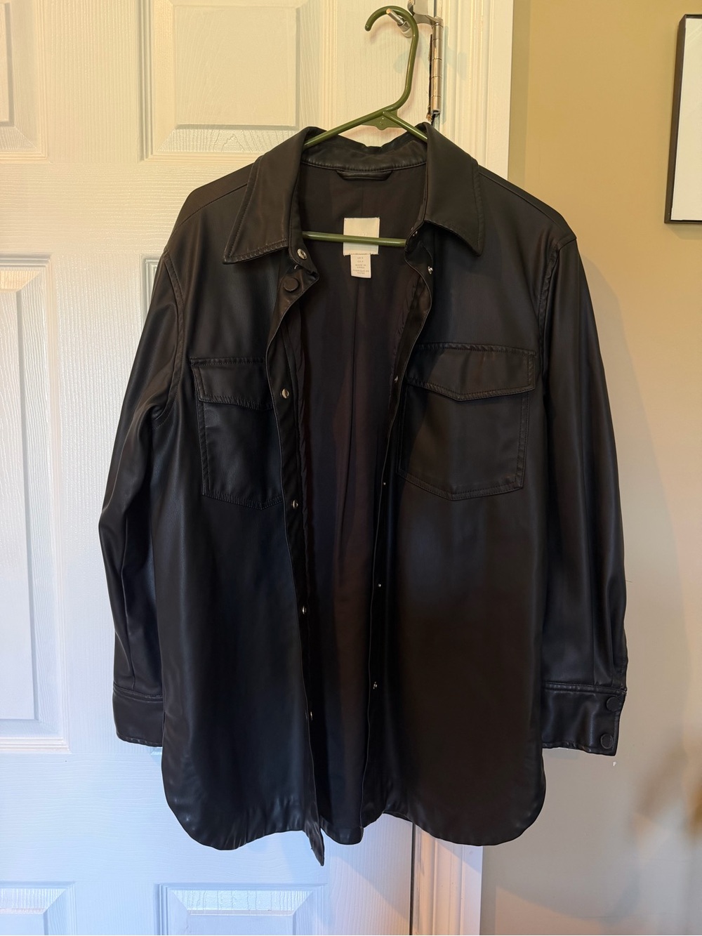 Women’s over sized leather jacket